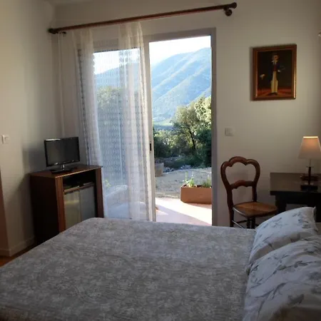 Bed & Breakfast Chambre D'hotes Chenes-pierres