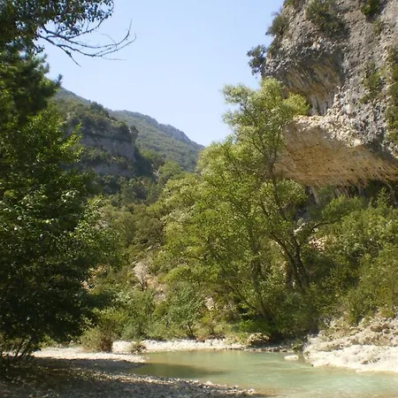 Chambre D'hotes Chenes-pierres Bed & Breakfast *